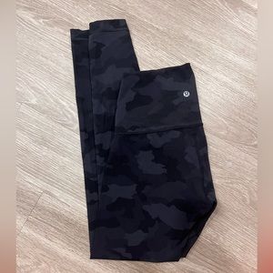 Like New - Lululemon Aligns